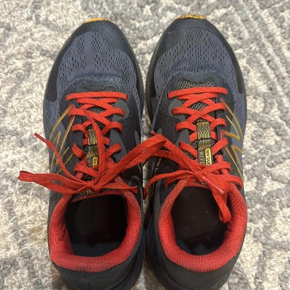 New balance men’s Nitrel Dynasoft shoe size 9 GUC - Picture 4 of 5